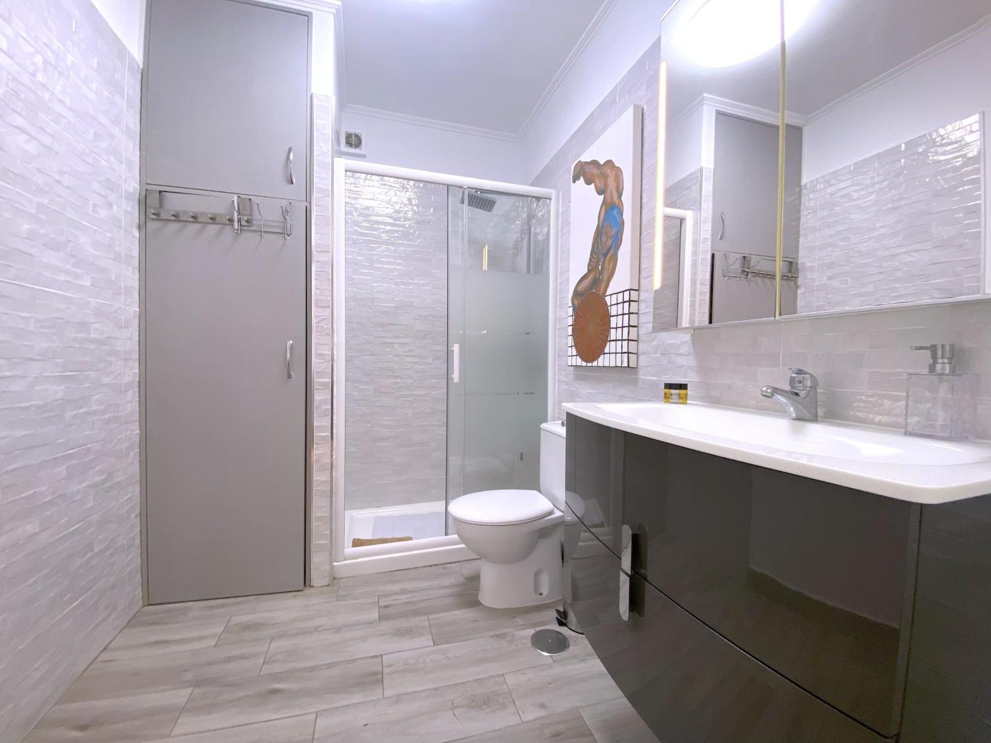 Tropicalidays Paraiso Seafront Apartment